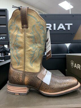 Ariat Size 9 Olena Wide Square Toe Western Boot